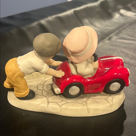 Precious Moments - 
“I promise I will always be here for you” 1999 - Picture 2 of 5